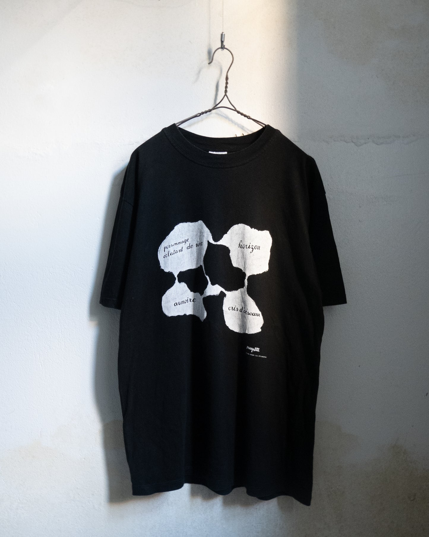 "René Magritte" T-shirt