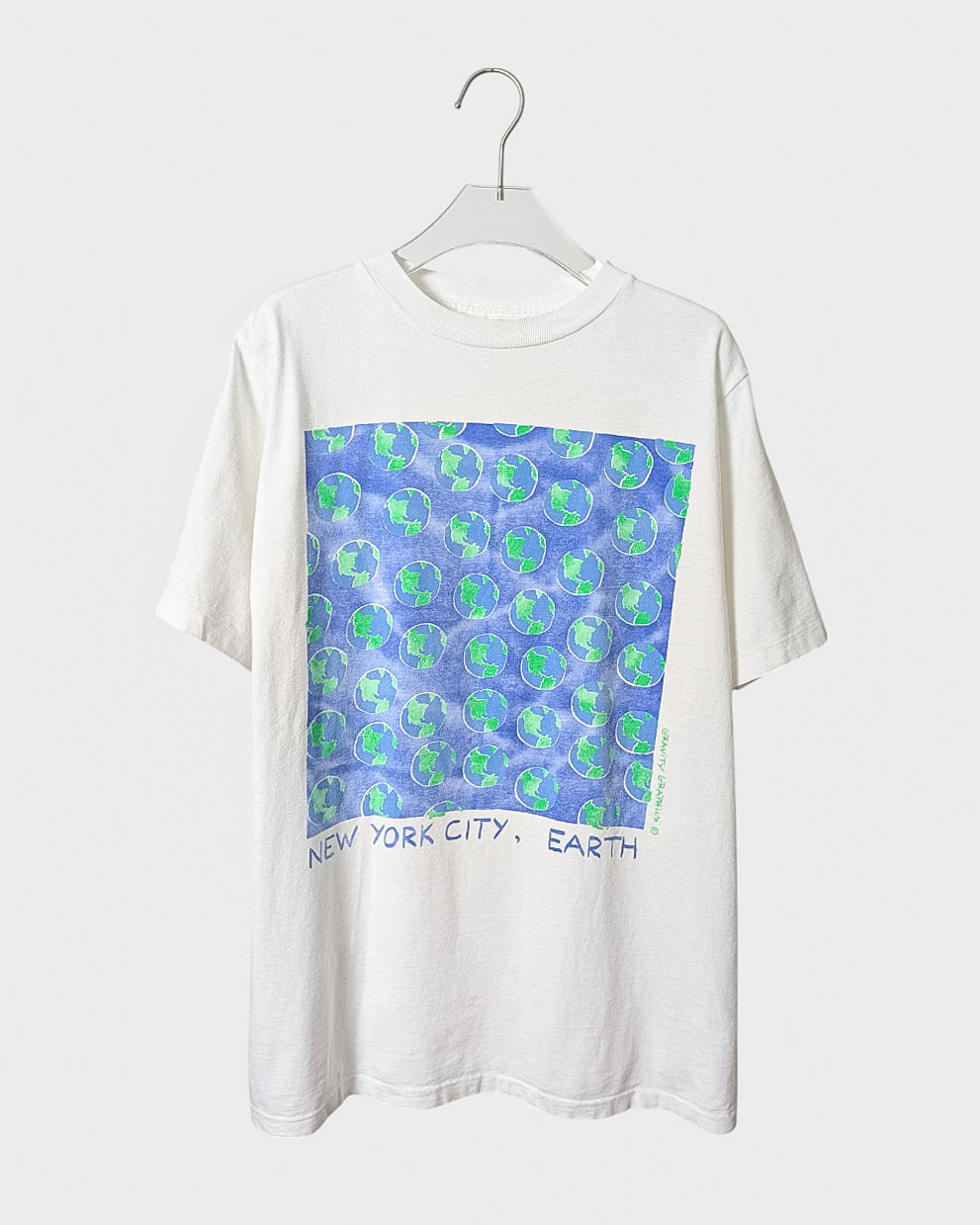 GRAVITY GRAPHICS T-shirt